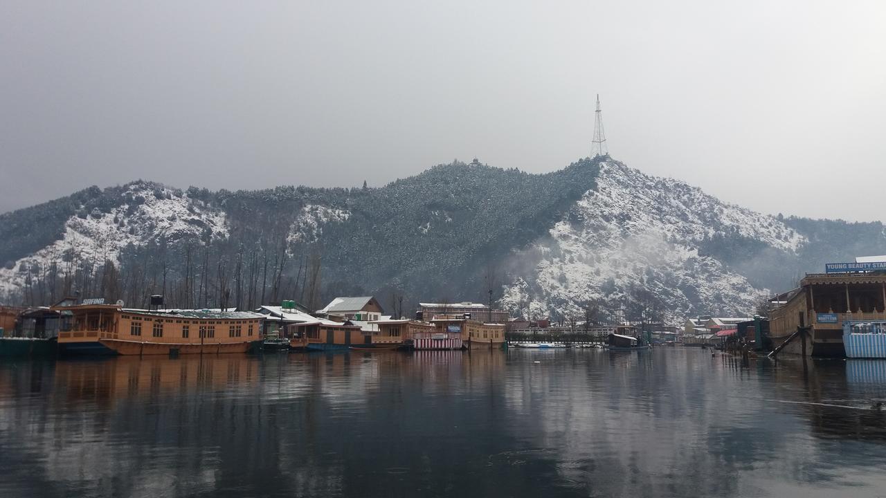 Heritage Geneva House Boat Srinagar  Luaran gambar