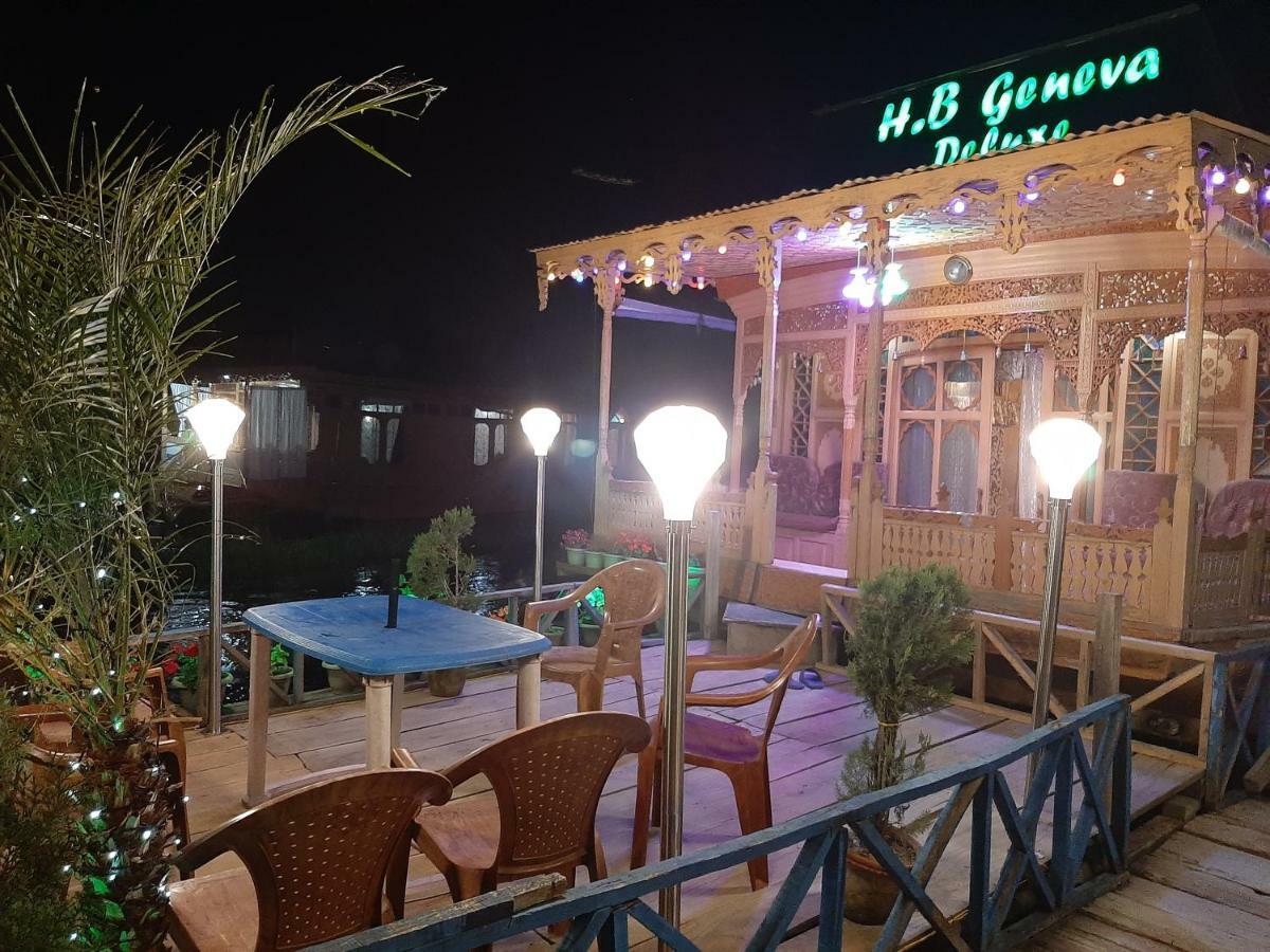 Heritage Geneva House Boat Srinagar  Luaran gambar